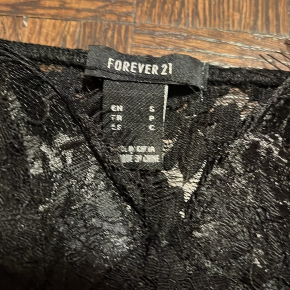 Black lace bodysuit - Picture 3 of 4